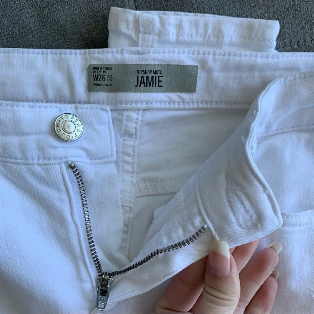 3 For $20 TOPSHOP MOTO White Distressed Jamie Jeans - Picture 6 of 8